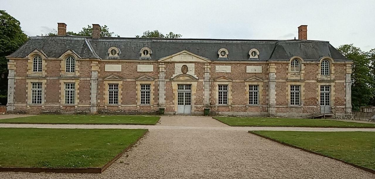 Chateau De La Ferte Saint Aubin Bed and Breakfast Exterior foto